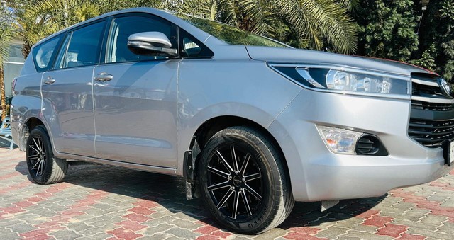 Second-hand 2019 Toyota Innova Crysta 2.4 G Plus MT BSIV for sale in Ludhiana-5