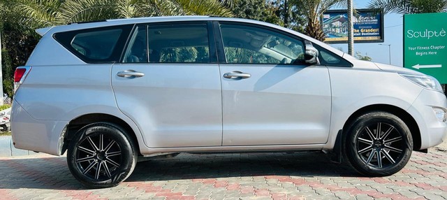 Second-hand 2019 Toyota Innova Crysta 2.4 G Plus MT BSIV for sale in Ludhiana-8