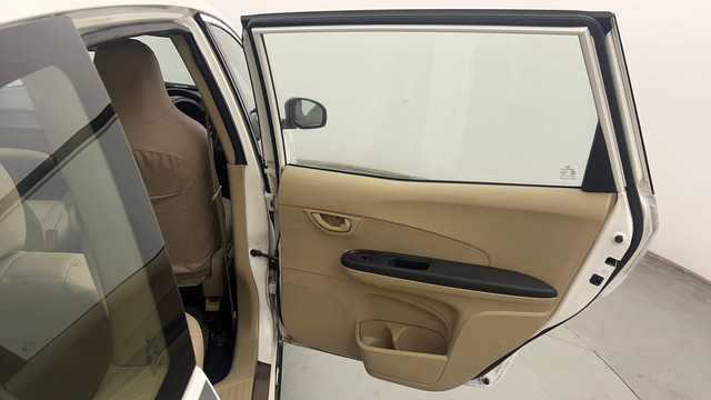 Second-hand 2015 Ford Figo Ambiente Diesel for sale in Chandigarh-26