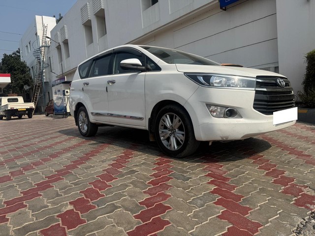 Second-hand 2018 Toyota Innova Crysta 2.4 G MT BSIV for sale in Ludhiana-3