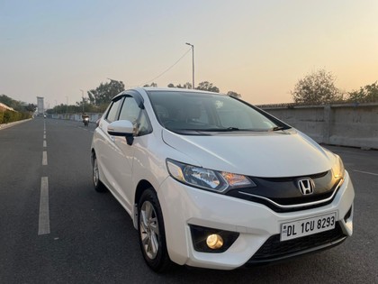 Second-hand 2016 Honda Jazz 1.2 V i VTEC for sale in New Delhi