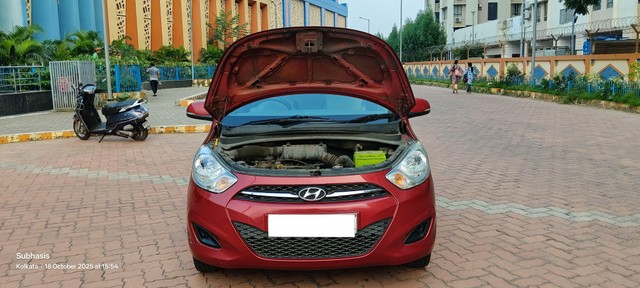 Second-hand 2011 Hyundai i10 Magna for sale in Kolkata-11