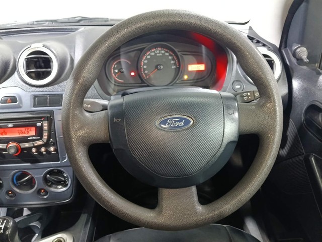 Second-hand 2014 Ford Figo Ambiente BSIV for sale in Kochi-35