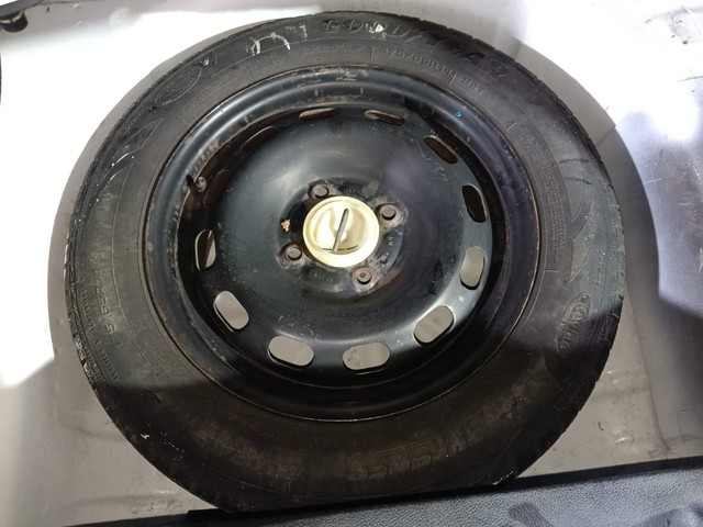 Second-hand 2014 Ford Figo Ambiente BSIV for sale in Kochi-21