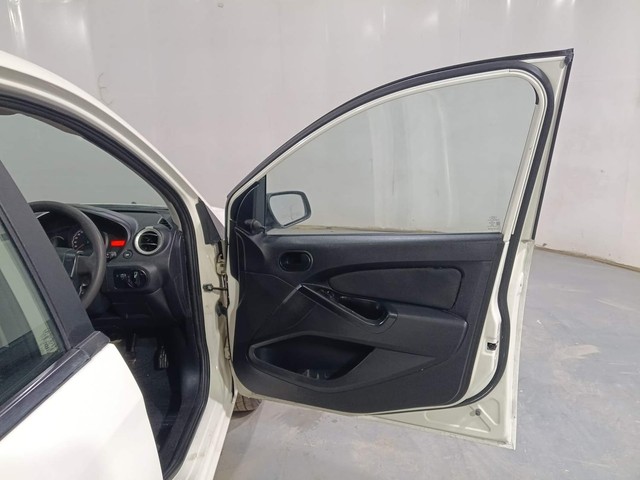 Second-hand 2014 Ford Figo Ambiente BSIV for sale in Kochi-16