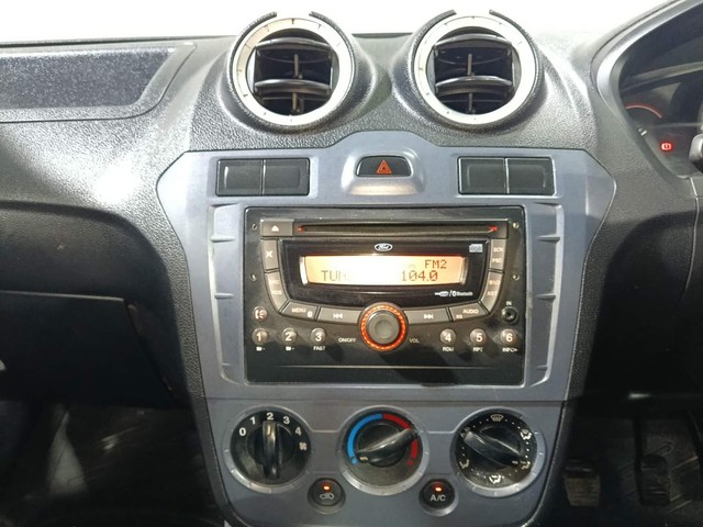 Second-hand 2014 Ford Figo Ambiente BSIV for sale in Kochi-28