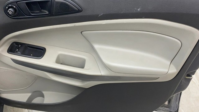 Second-hand 2014 Ford Ecosport 1.5 DV5 MT Ambiente for sale in Hyderabad-17