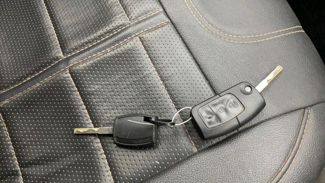 Second-hand 2014 Ford Ecosport 1.5 DV5 MT Ambiente for sale in Hyderabad-21