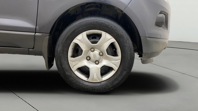 Second-hand 2014 Ford Ecosport 1.5 DV5 MT Ambiente for sale in Hyderabad-23