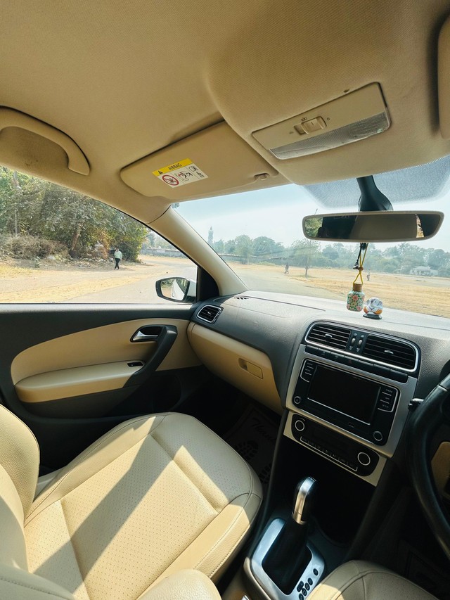 Second-hand 2018 Volkswagen Vento 1.2 TSI Highline AT for sale in Vadodara-9