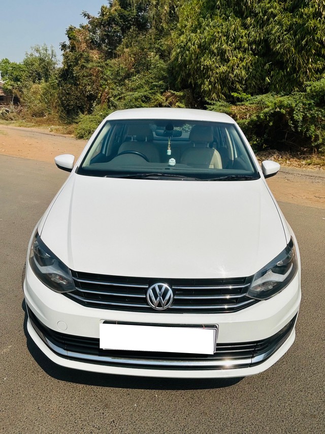 Second-hand 2018 Volkswagen Vento 1.2 TSI Highline AT for sale in Vadodara-2