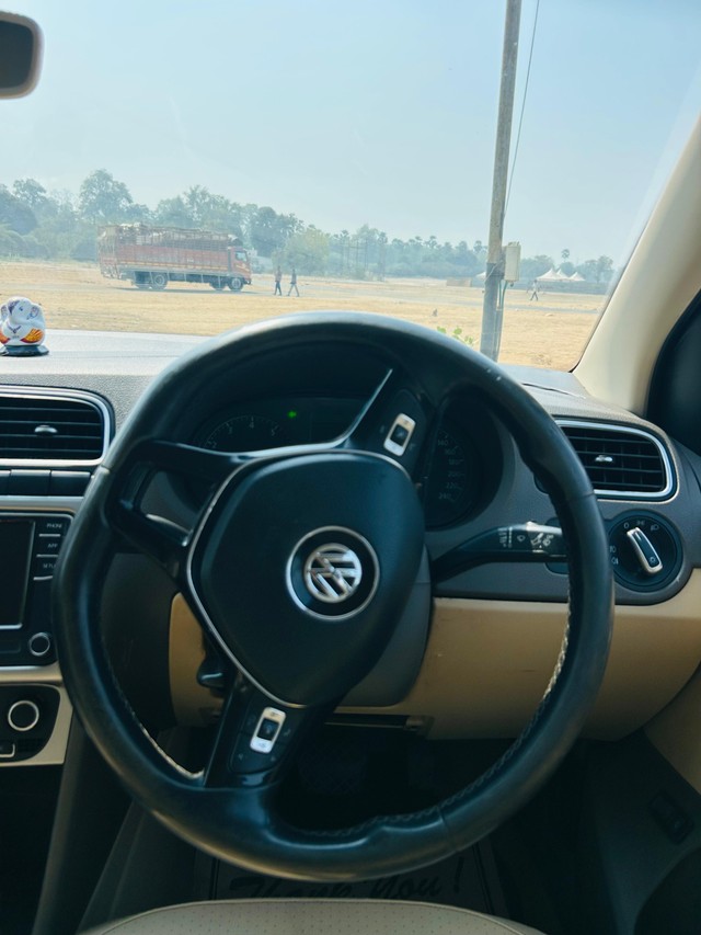 Second-hand 2018 Volkswagen Vento 1.2 TSI Highline AT for sale in Vadodara-5