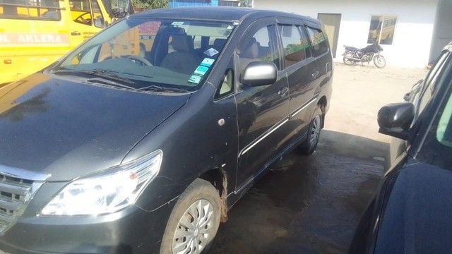 Toyota Innova 2.5 G (Diesel) 7 Seater Second-hand 2012 Toyota Innova 2.5 G (Diesel) 7 Seater for sale in Kota-2