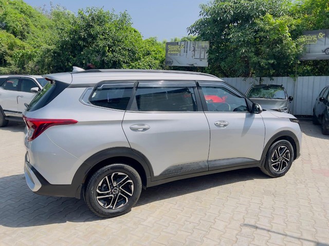 Second-hand 2022 Kia Carens Premium BSVI for sale in Faridabad-7