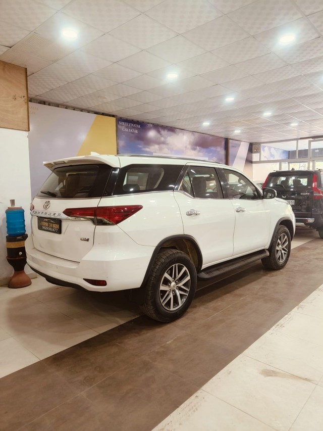 Second-hand 2018 Toyota Fortuner 2.8 4WD MT BSIV for sale in Jaipur-8