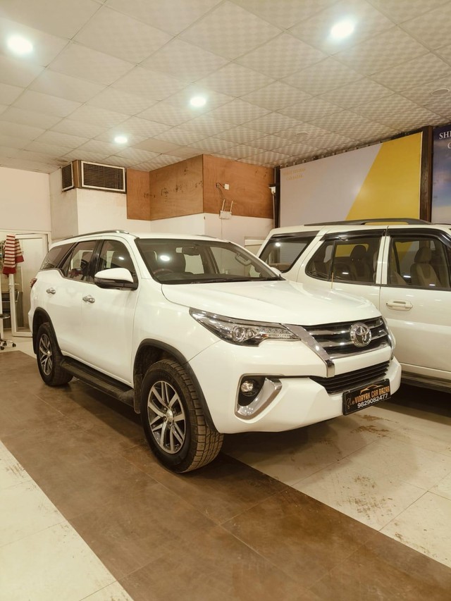 Second-hand 2018 Toyota Fortuner 2.8 4WD MT BSIV for sale in Jaipur-7