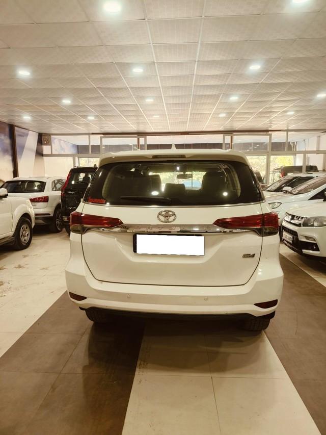 Second-hand 2018 Toyota Fortuner 2.8 4WD MT BSIV for sale in Jaipur-10