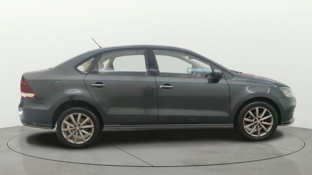 Second-hand 2019 Volkswagen Vento 1.2 TSI Highline Plus AT for sale in Pune-12