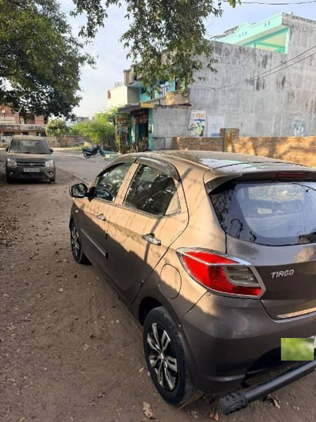 Tata Tiago XZ Second-hand 2020 Tata Tiago XZ for sale in Kanpur-9