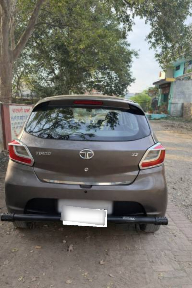 Tata Tiago XZ Second-hand 2020 Tata Tiago XZ for sale in Kanpur-6