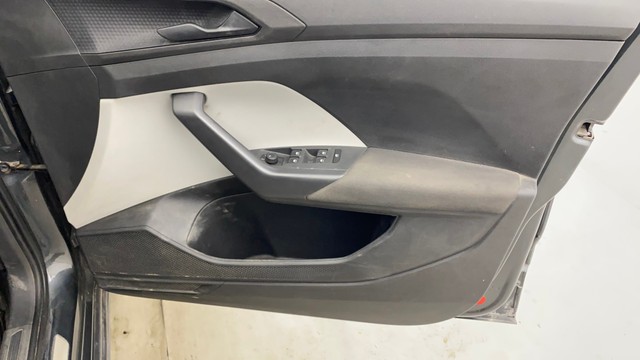 Skoda Kushaq 1.0 TSI Active Second-hand 2023 Skoda Kushaq 1.0 TSI Active for sale in Chennai-17