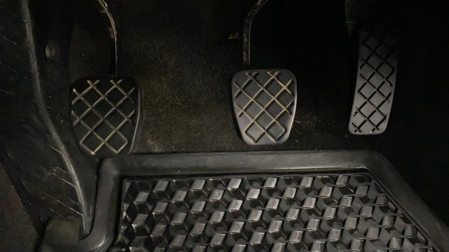 Skoda Kushaq 1.0 TSI Active Second-hand 2023 Skoda Kushaq 1.0 TSI Active for sale in Chennai-14