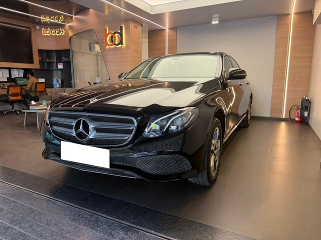 Second-hand 2018 Mercedes-Benz E-Class Exclusive E 220 d BSIV for sale in Mumbai-4