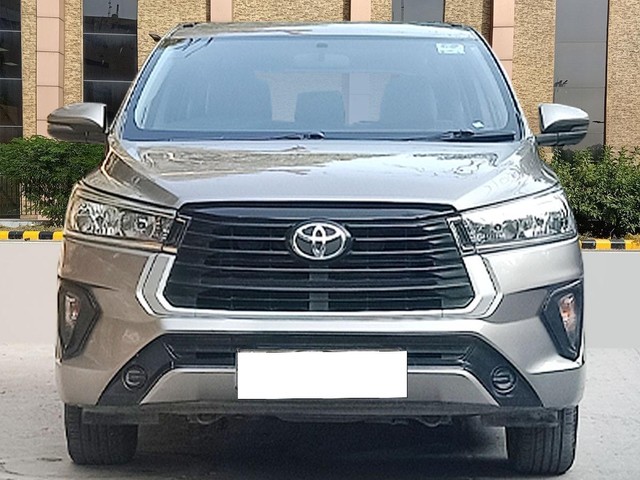 Second-hand 2022 Toyota Innova Crysta 2.7 GX 7 STR for sale in New Delhi-3