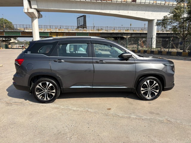 Second-hand 2022 MG Hector Plus Sharp Diesel MT for sale in Lucknow-8