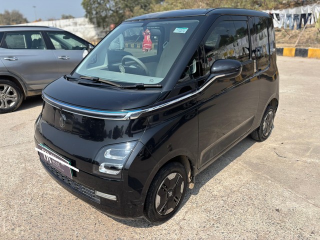 Second-hand 2023 MG Comet EV Plush for sale in Lucknow-6