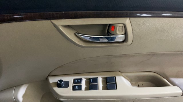 Maruti Suzuki Swift Dzire VXI Second-hand 2015 Maruti Suzuki Swift Dzire VXI for sale in Noida-17