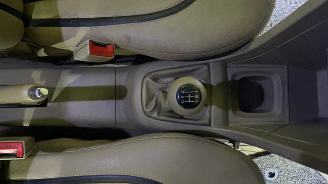 Maruti Suzuki Swift Dzire VXI Second-hand 2015 Maruti Suzuki Swift Dzire VXI for sale in Noida-13