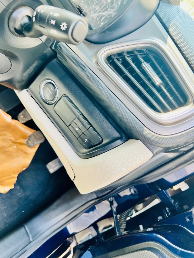 Second-hand 2024 Tata Altroz XT for sale in Faridabad-11