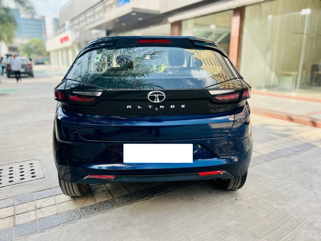 Second-hand 2024 Tata Altroz XT for sale in Faridabad-2