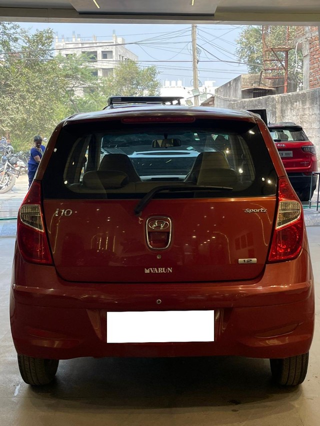 Second-hand 2013 Hyundai i10 Sportz for sale in Hyderabad-2