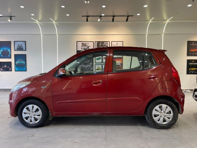 Second-hand 2013 Hyundai i10 Sportz for sale in Hyderabad-4