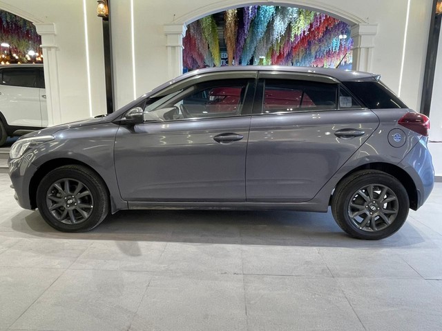 Hyundai i20 Sportz Plus BSIV Second-hand 2019 Hyundai i20 Sportz Plus BSIV for sale in Hyderabad-3