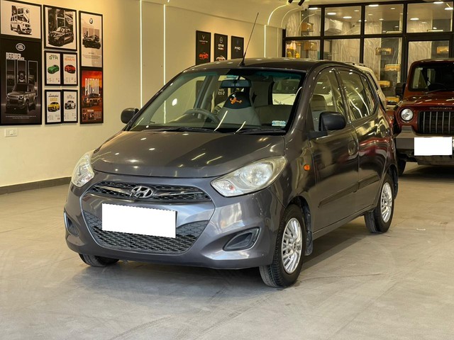 Second-hand 2013 Hyundai i10 Magna for sale in Hyderabad-4