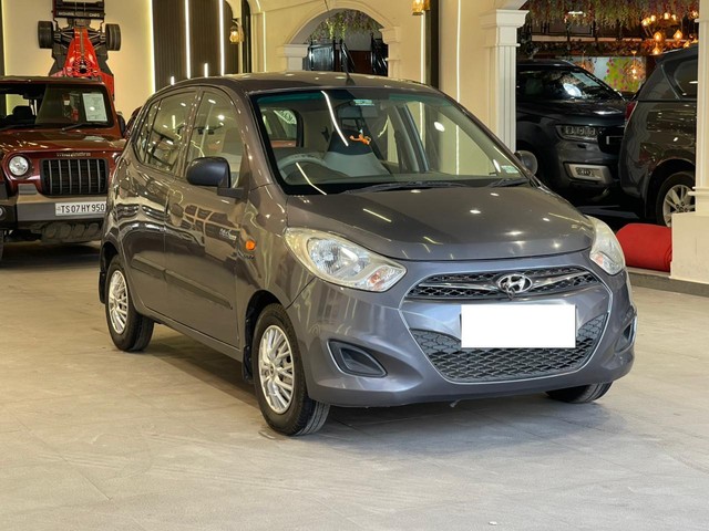 Second-hand 2013 Hyundai i10 Magna for sale in Hyderabad-0