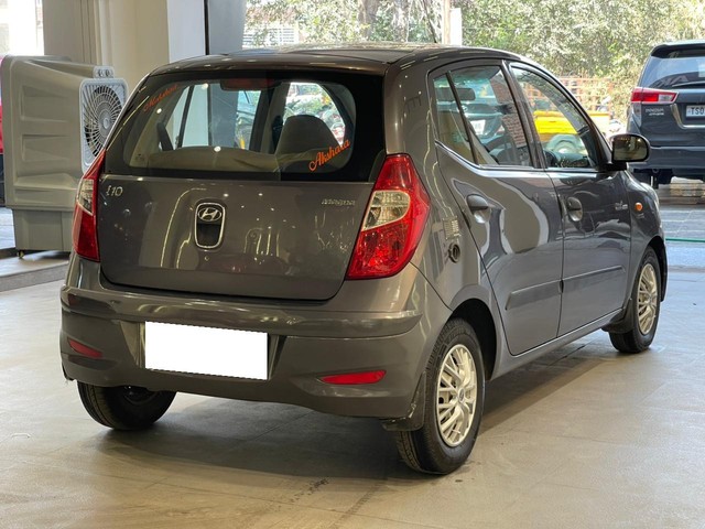 Second-hand 2013 Hyundai i10 Magna for sale in Hyderabad-10