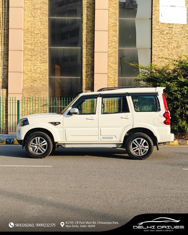 Second-hand 2019 Mahindra Scorpio S5 BSIV for sale in New Delhi-2