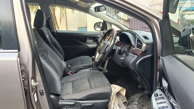 Second-hand 2019 Toyota Innova Crysta 2.4 VX MT 8S BSIV for sale in Coimbatore-4