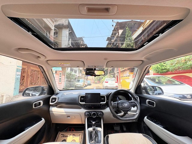 Second-hand 2023 Hyundai Venue S Opt Turbo DCT for sale in Thane-7