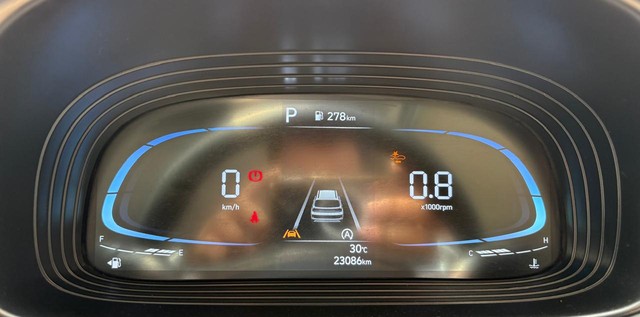 Second-hand 2023 Hyundai Venue S Opt Turbo DCT for sale in Thane-5