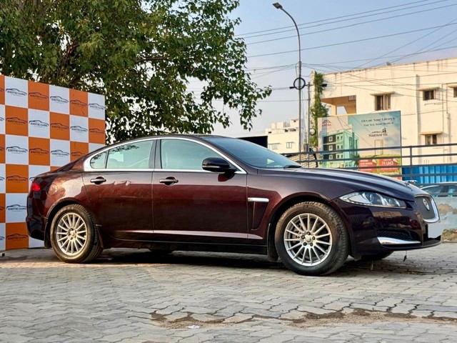 Jaguar XF 2.2 Litre Luxury Second-hand 2014 Jaguar XF 2.2 Litre Luxury for sale in Chennai-3