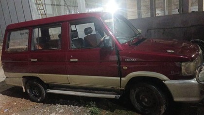 Second-hand 2004 Toyota Qualis RST for sale in Katni