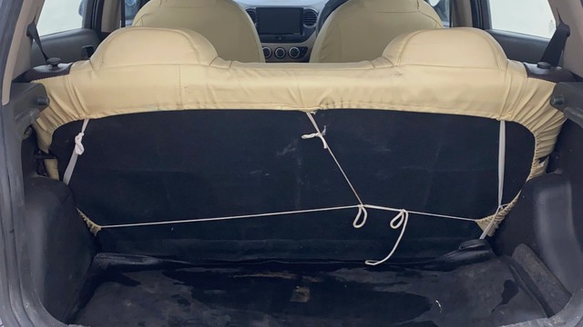 Second-hand 2015 Hyundai Grand i10 Magna for sale in Ahmedabad-19