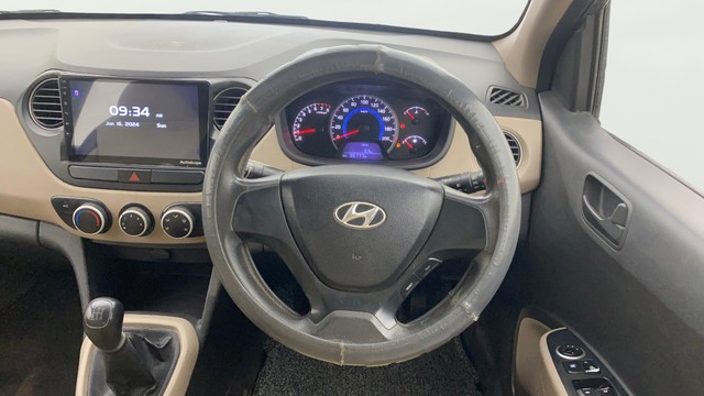 Second-hand 2015 Hyundai Grand i10 Magna for sale in Ahmedabad-12