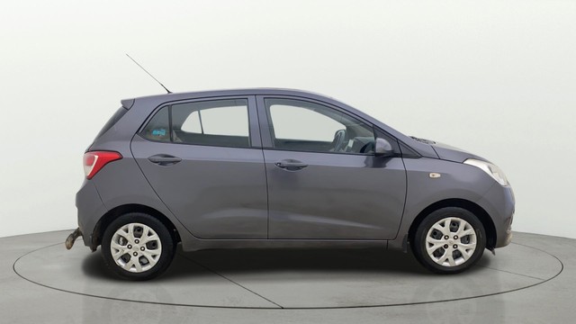Second-hand 2015 Hyundai Grand i10 Magna for sale in Ahmedabad-1