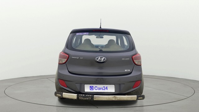Second-hand 2015 Hyundai Grand i10 Magna for sale in Ahmedabad-3